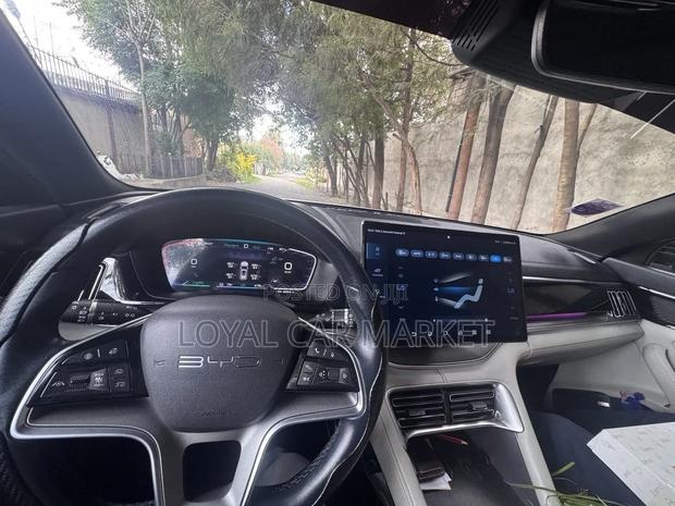 BYD Song Plus 2024 White