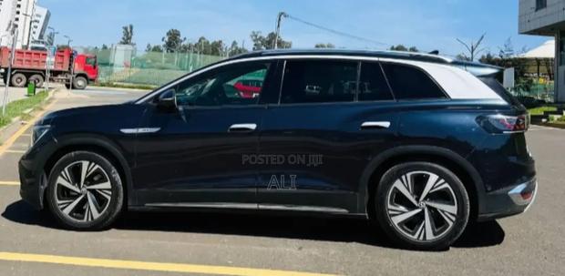 Volkswagen ID.6 2022 Blue