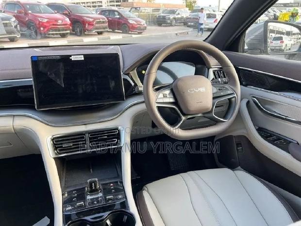 BYD Song Plus 2024 Silver