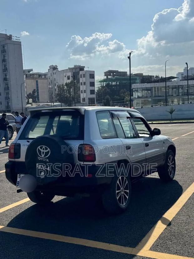 Toyota RAV4 2002 Silver
