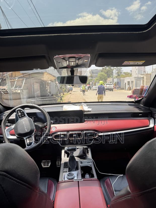 Jetour X70 Plus 1.6 7-Seater FWD 2022 Black