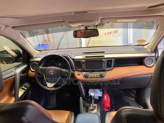 Toyota RAV4 2018 Black