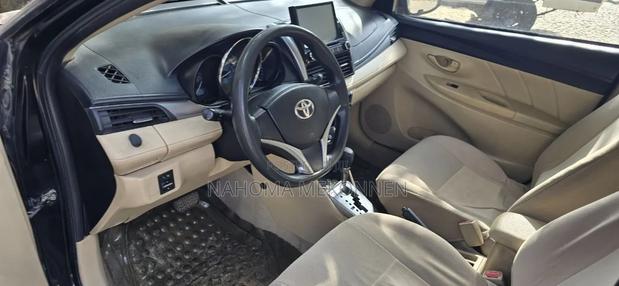 Toyota Yaris 2014 Black