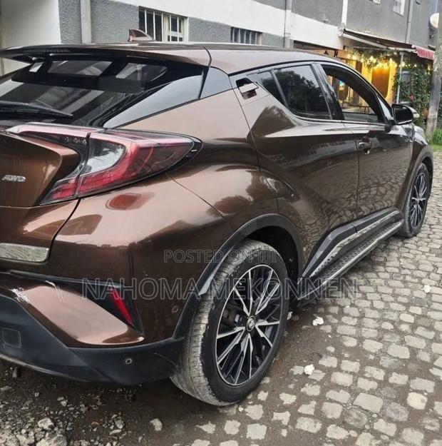Toyota C-HR 2018 Brown