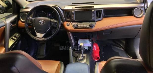 Toyota RAV4 2018 Black