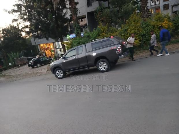 Toyota Hilux 2017 Black