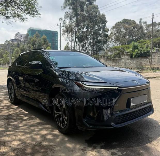 Toyota bZ4X 71.4 kWh AWD 2023 Black