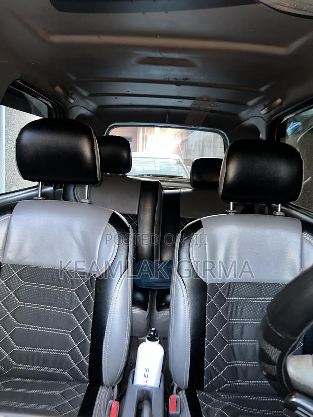 Daihatsu Terios 1997 Silver