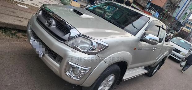 Toyota Hilux 2010