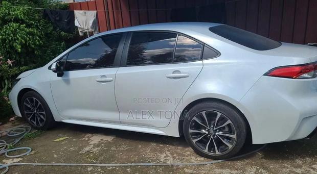 Toyota Corolla 2022 White