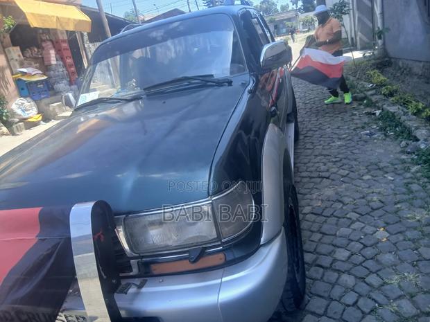 Toyota Land Cruiser 1996 Blue