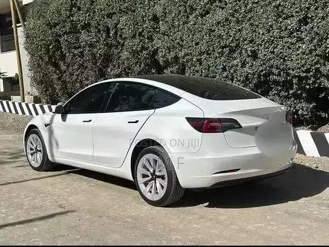 Tesla Model Y 2022 White