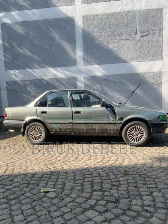 Toyota Corolla 1987 Gray