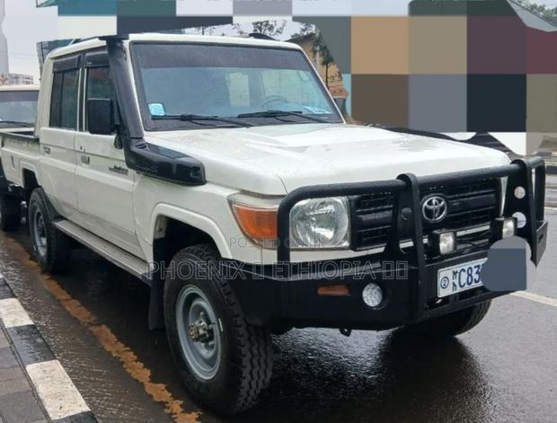 Toyota Land Cruiser 2018 White