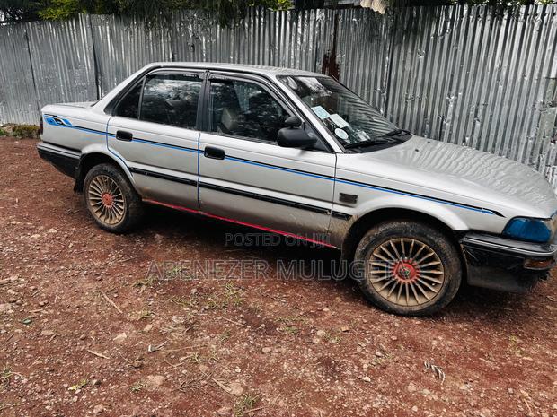 Toyota Corolla 1991 Silver
