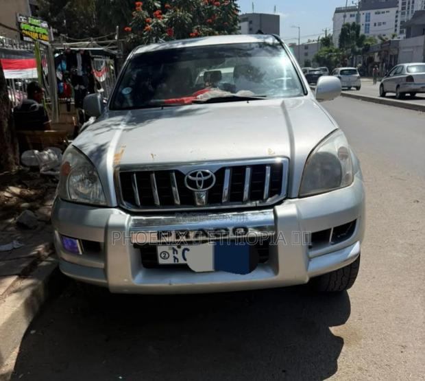 Toyota Land Cruiser Prado 2006 Silver