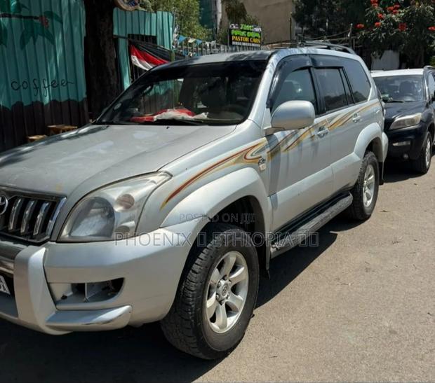 Toyota Land Cruiser Prado 2006 Silver