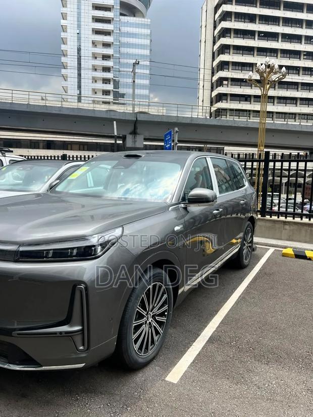 New Geely Galaxy Starshine 8 2025 Gray