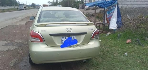 Toyota Yaris 2007 Gold