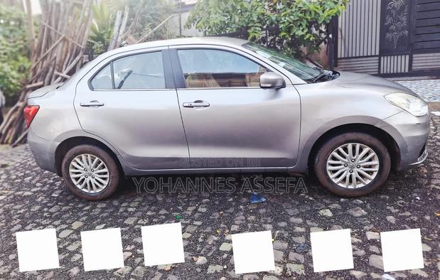Suzuki Dzire 2022 Silver