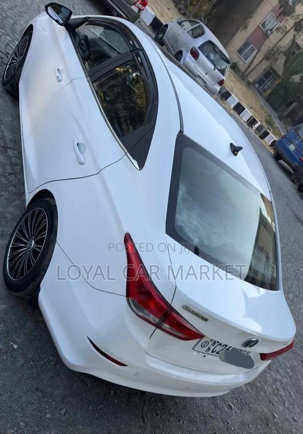 Changan Alsvin 2022 White