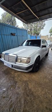Mercedes-Benz E230 1992 White for sale
