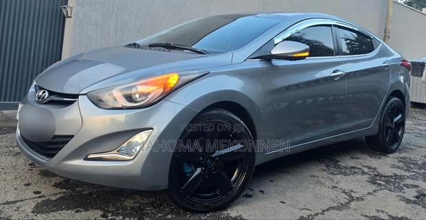 Hyundai Avante 2015 Gray