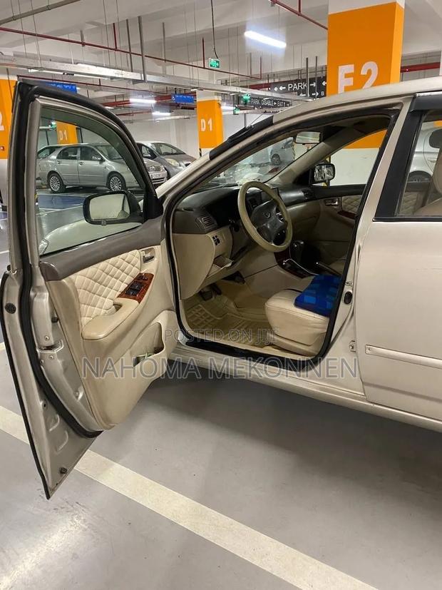 Toyota Corolla 2006 Gold