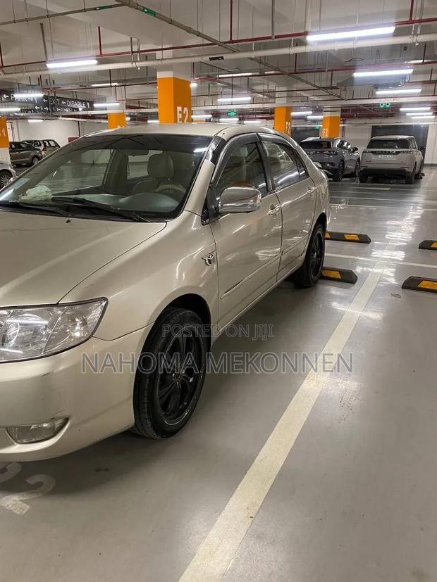 Toyota Corolla 2006 Gold