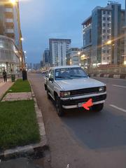 Toyota Hilux 1995 White for sale
