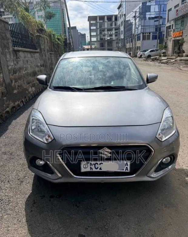 Suzuki Dzire 2022 Silver
