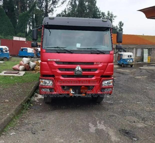 Sinotruk Howo 2024 Red