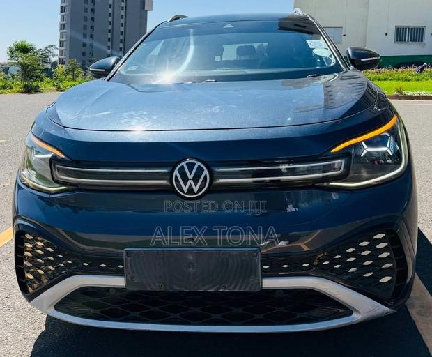 Volkswagen ID.6 2022 Blue