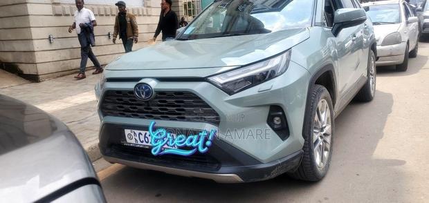 Toyota RAV4 Limited AWD 2023