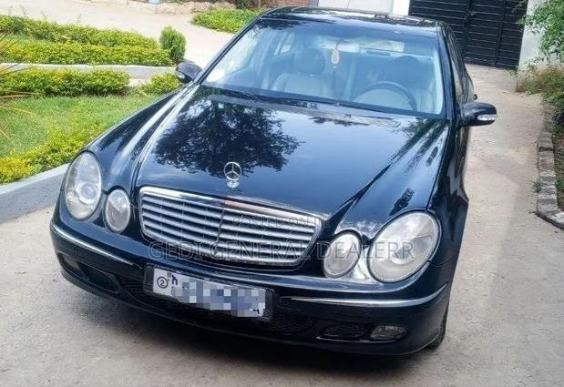 Mercedes-Benz E320 2003 Black
