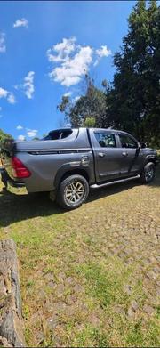 Toyota Hilux 2018 Gray for sale