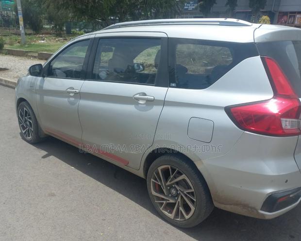 Suzuki Ertiga 2020 Silver