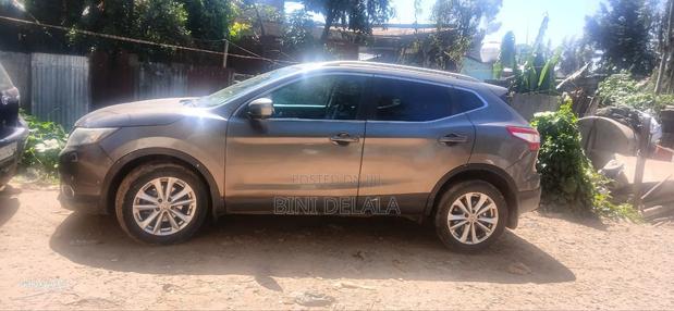 Nissan Qashqai 2016 Beige
