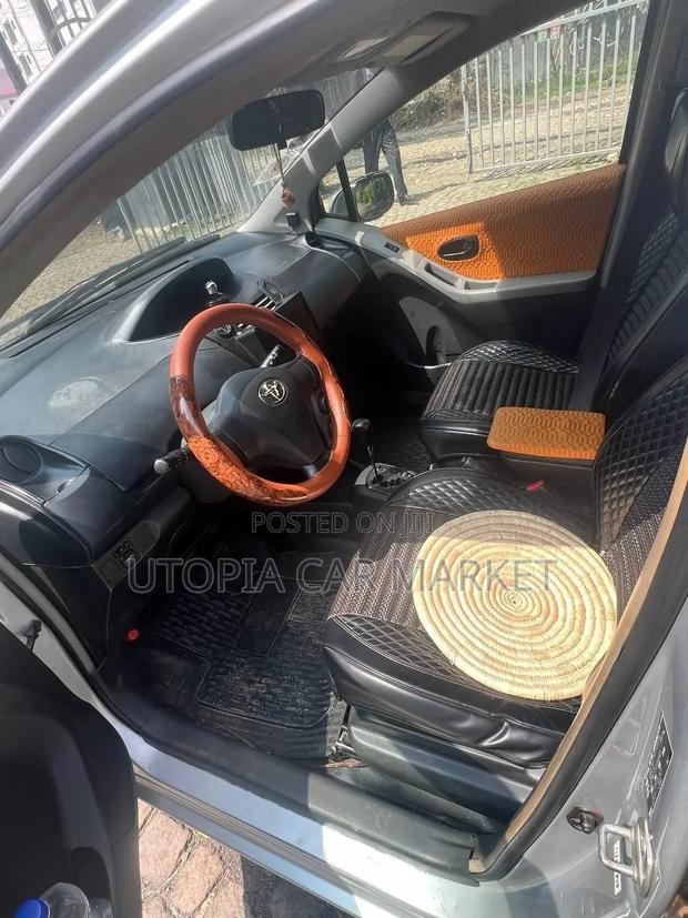 Toyota Yaris 2007 Silver