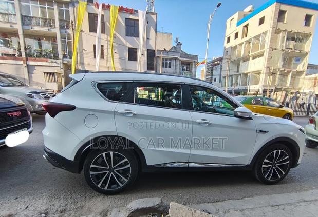 Jetour X70 Plus 2022 White