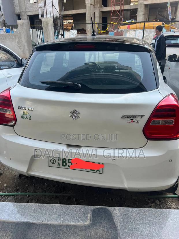 Suzuki Swift 2021 White