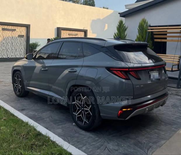 Hyundai Tucson 2022 Gray