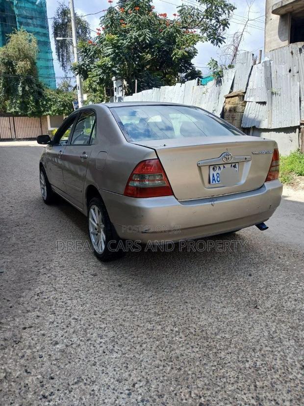 Toyota Corolla Sedan Automatic 2003 Gold