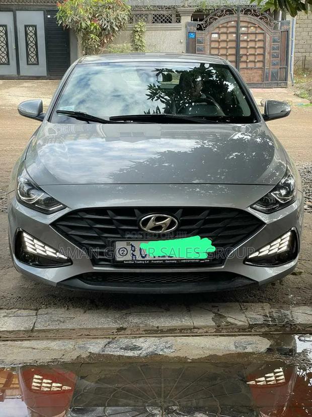 Hyundai i30 2022 Silver
