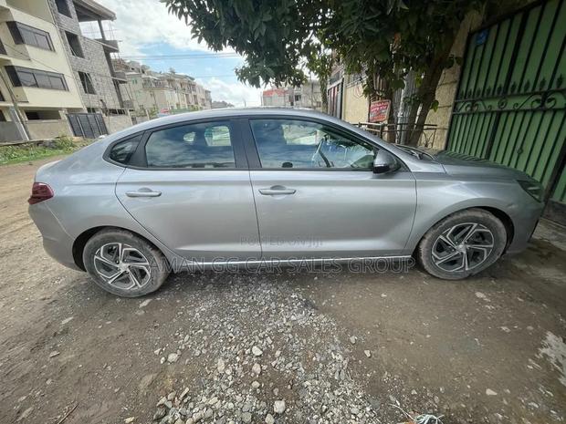 Hyundai i30 2022 Silver