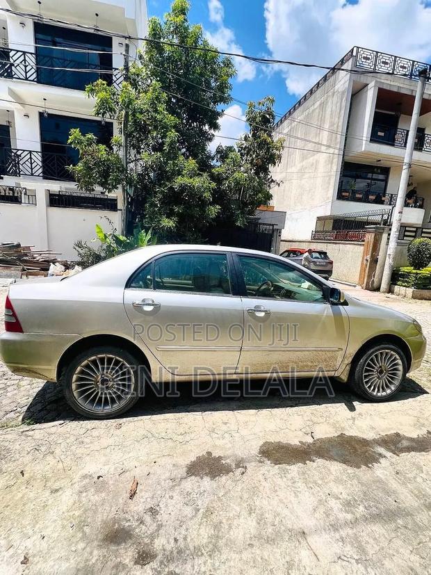 Toyota Corolla Sedan 2003 Beige