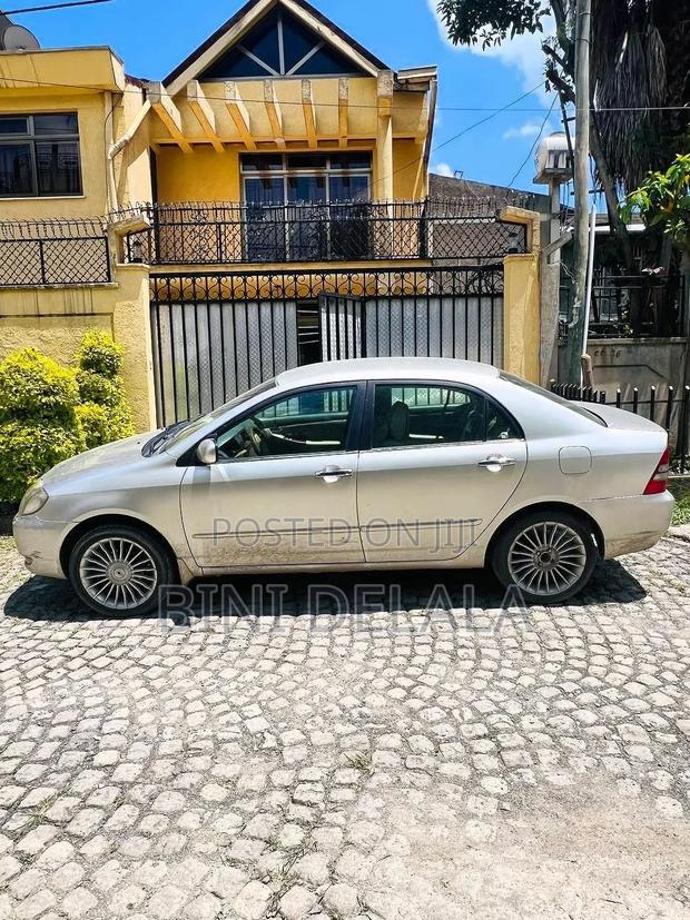 Toyota Corolla Sedan 2003 Beige
