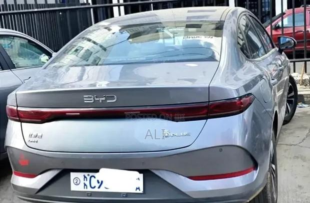 BYD Qin Plus DM-i 2025 Gray