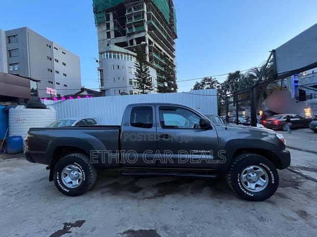 Toyota Tacoma 2014 Black