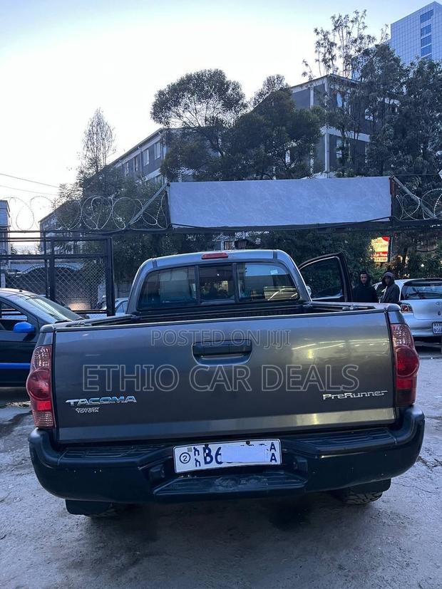 Toyota Tacoma 2014 Black